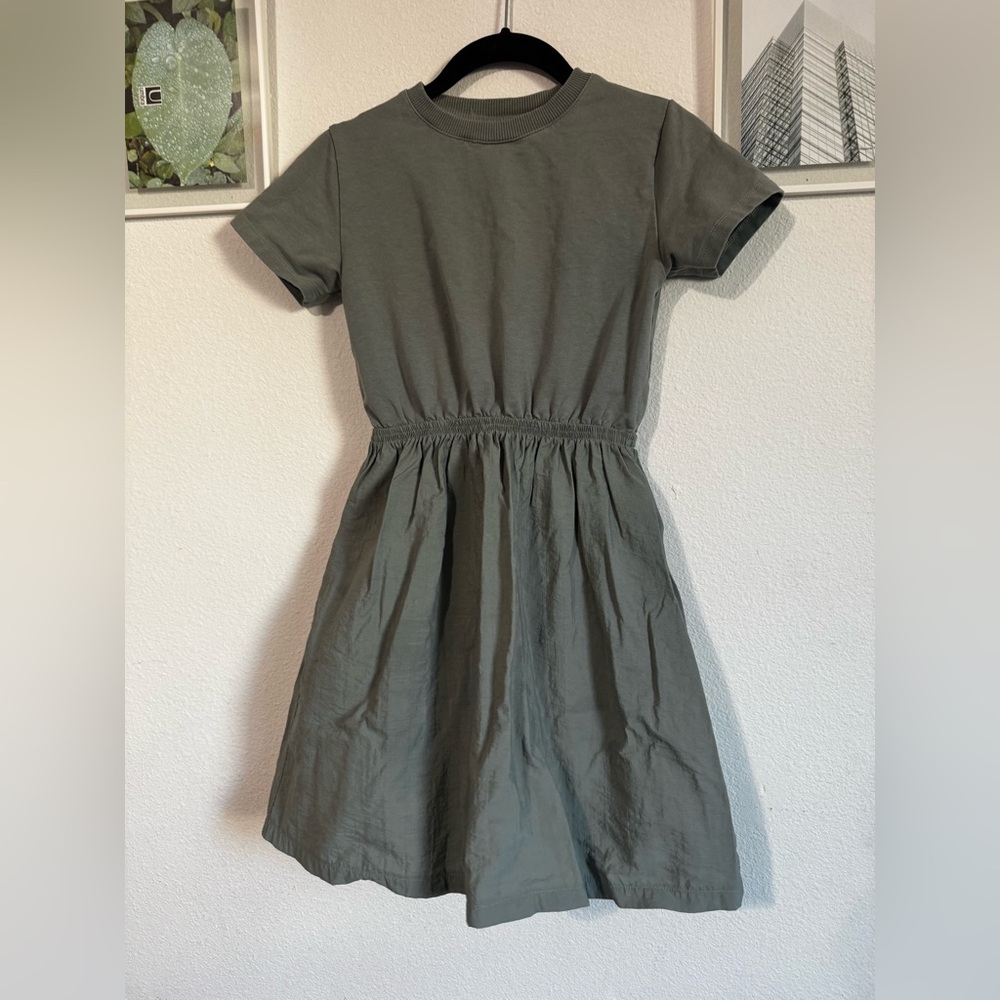 Zara Girls Dress Size 8 
In great condition